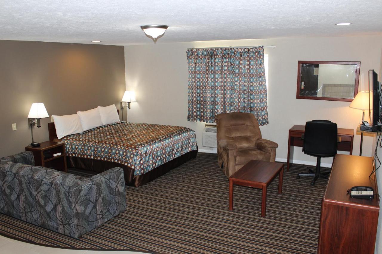 Desoto Inn & Suites Missouri Valley Экстерьер фото