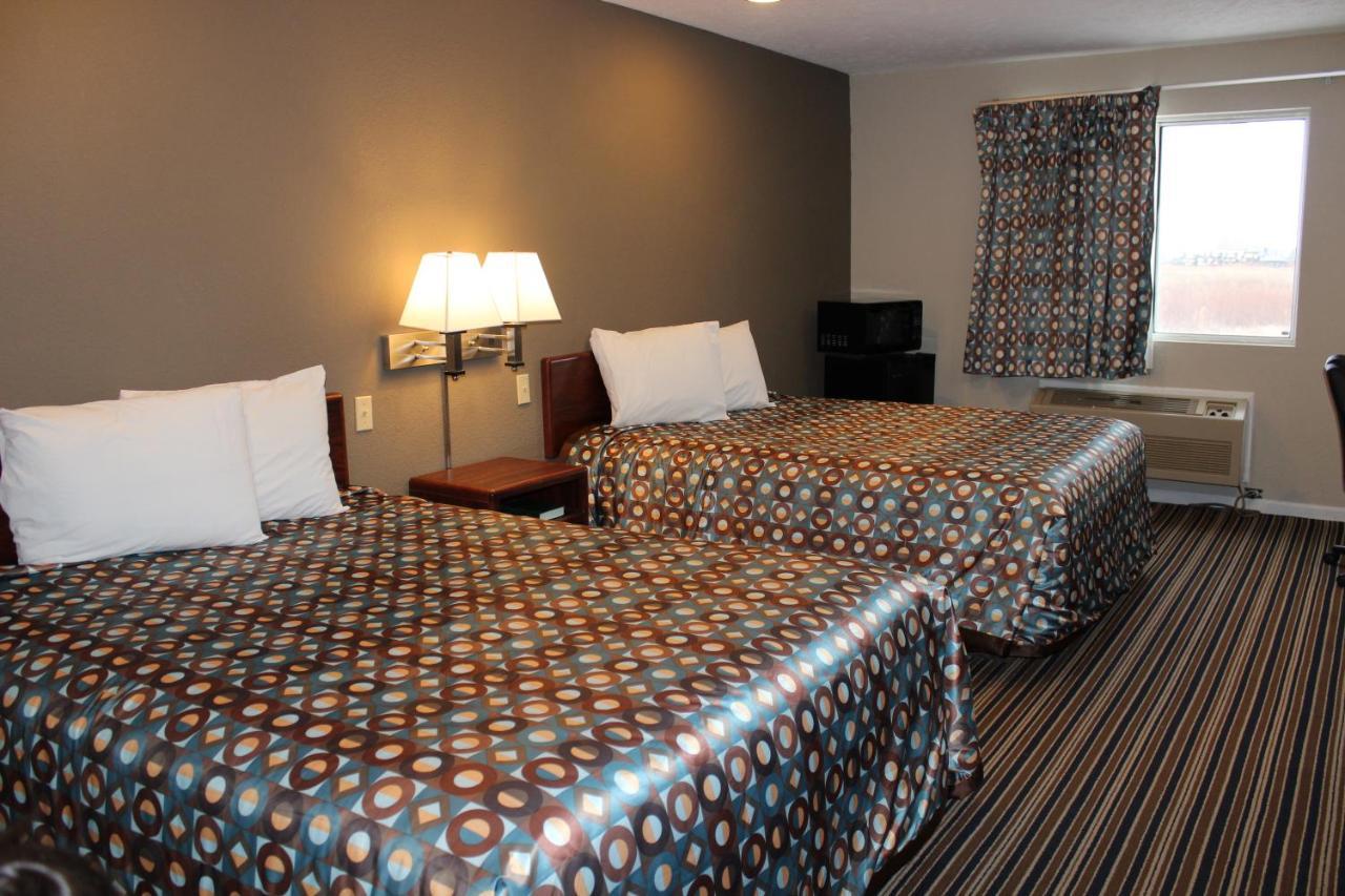 Desoto Inn & Suites Missouri Valley Экстерьер фото
