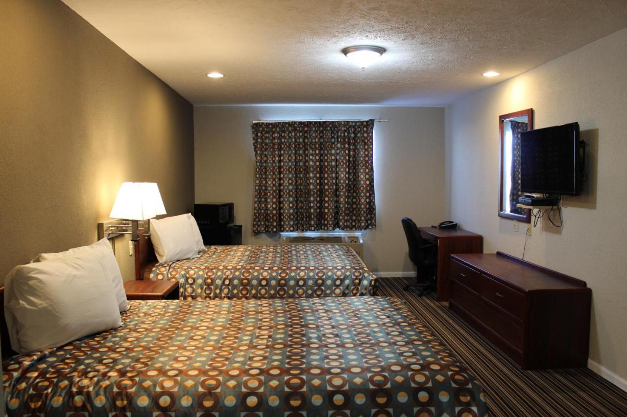 Desoto Inn & Suites Missouri Valley Экстерьер фото