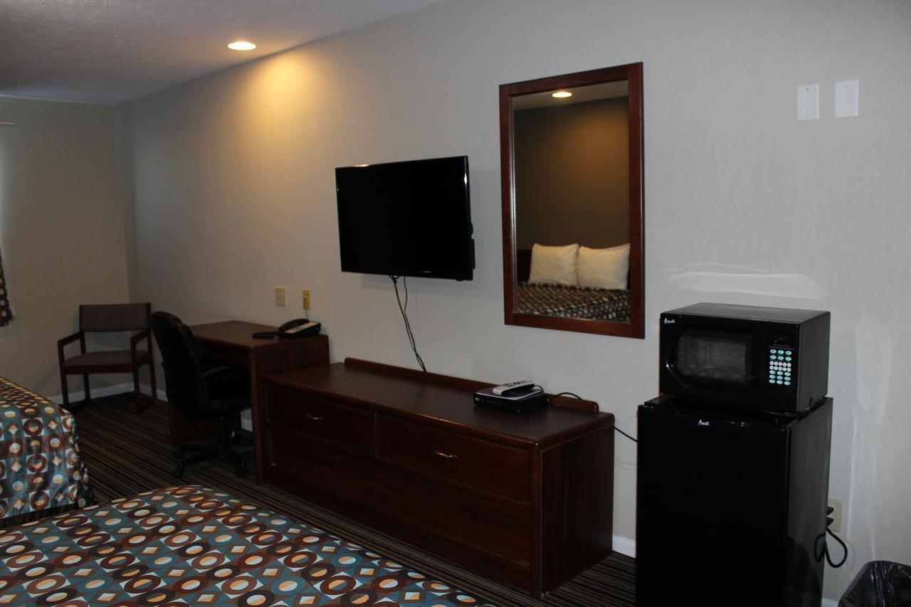 Desoto Inn & Suites Missouri Valley Экстерьер фото