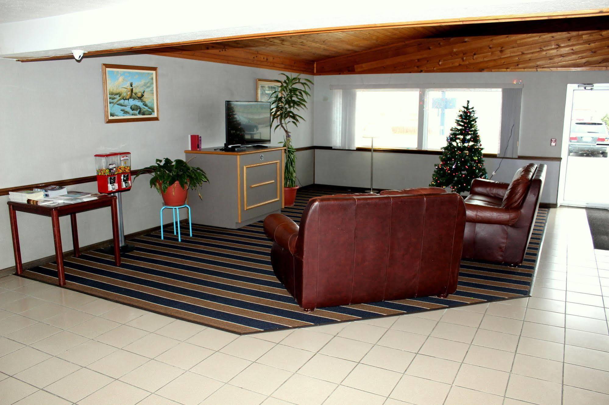 Desoto Inn & Suites Missouri Valley Экстерьер фото