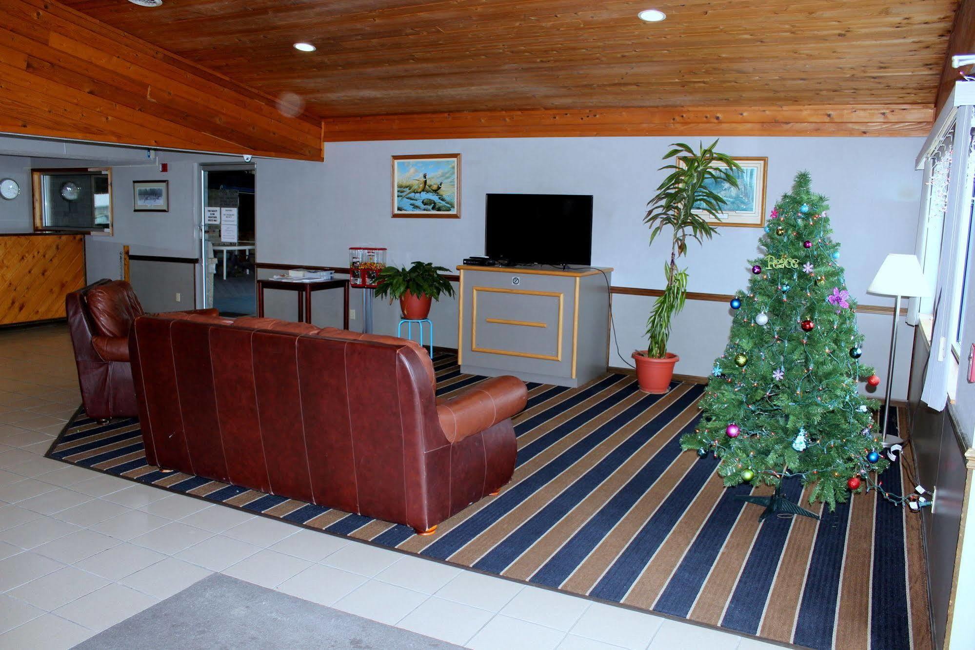 Desoto Inn & Suites Missouri Valley Экстерьер фото