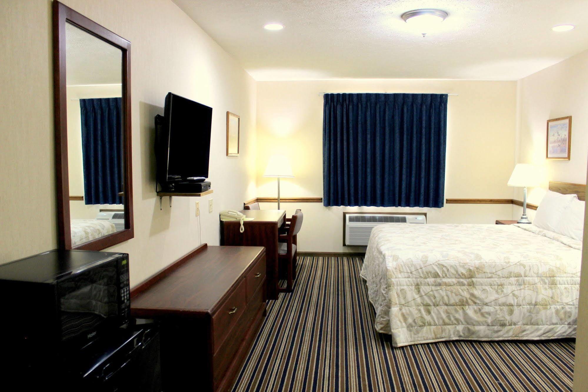 Desoto Inn & Suites Missouri Valley Экстерьер фото